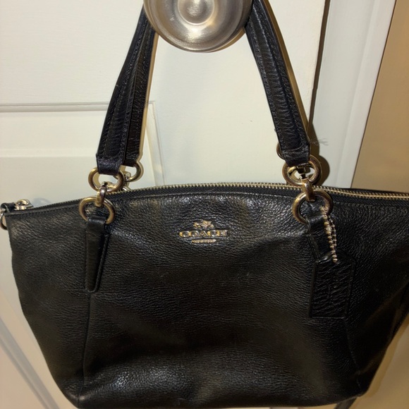 Coach Black Leather Shoulder Bag - Picture 3 of 7